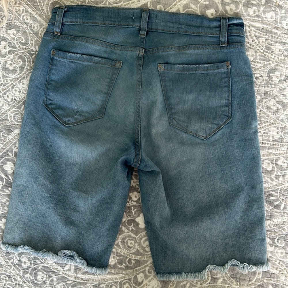 Kenzie Jeans Bermuda Short - Size 6/28 - Picture 3 of 3